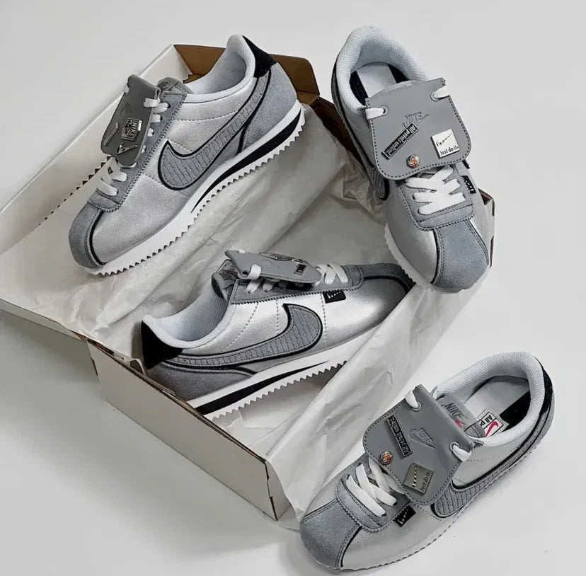 Nike Cortez Premium Gris & Blanc – Sneaker Rétro au Style Distinctif