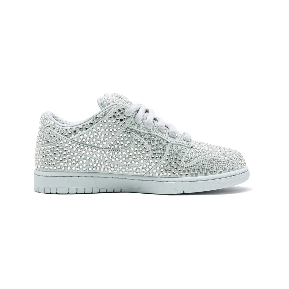 Nike Dunk Low Premium – Édition Strass Blanc & Argent
