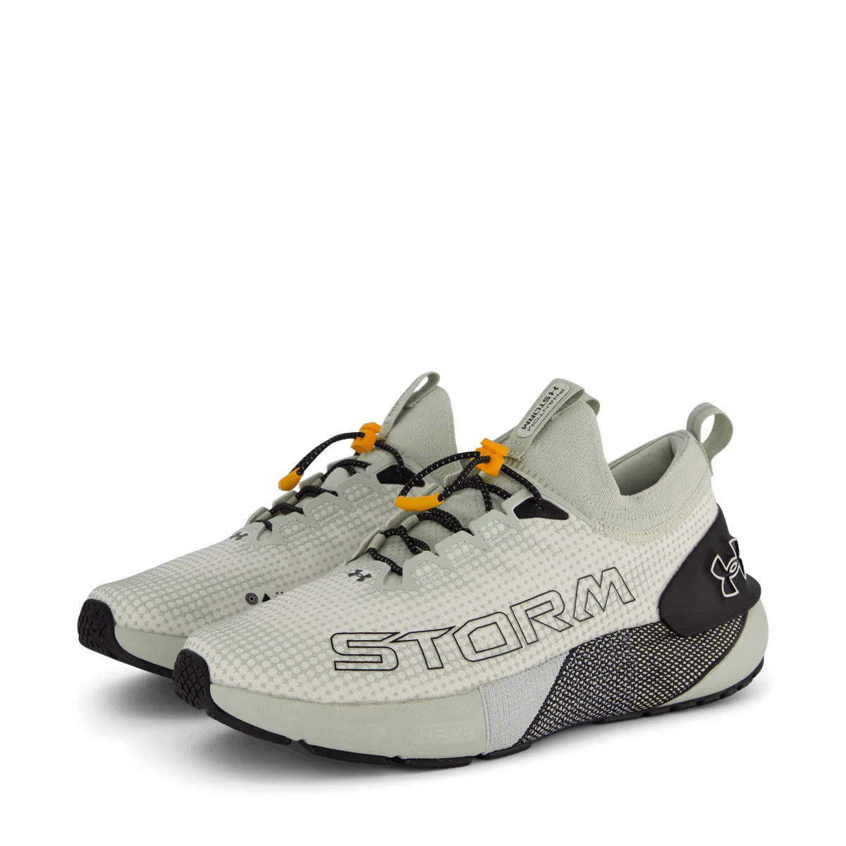 Under Armour HOVR Phantom 3 – Blanc / Noir  Performance moderne et silhouette premium.
