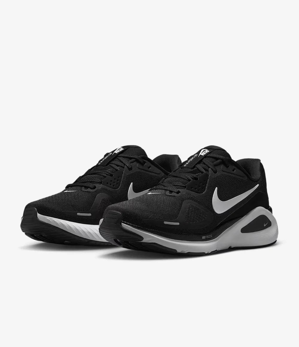 La Pegasus – Running Performance | Noir & Blanc