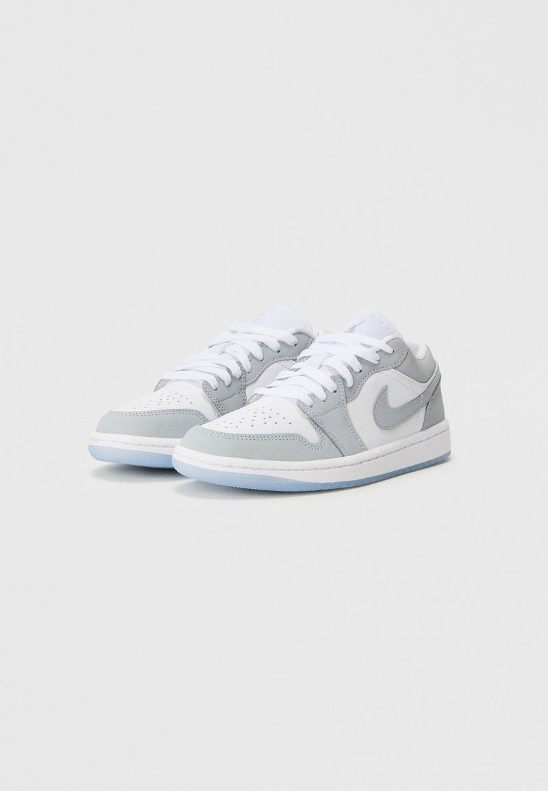 Air Jordan 1 Low – Blanc & Gris