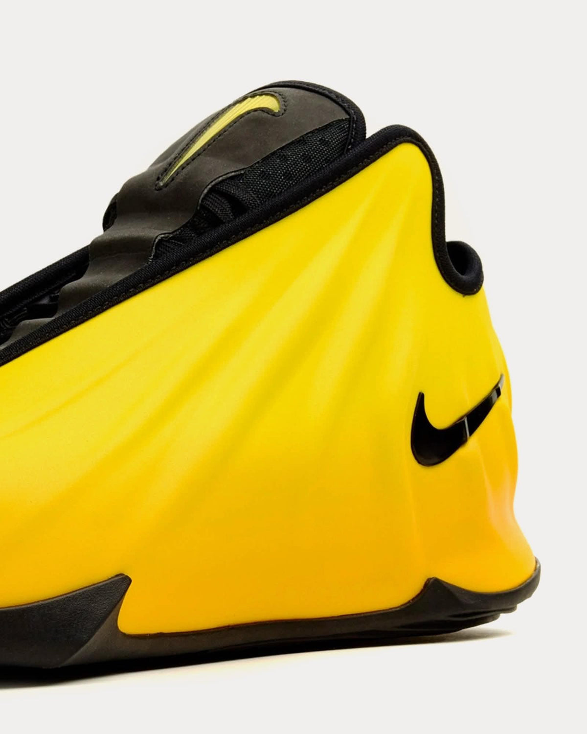 Air Foamposite – Jaune / Noir