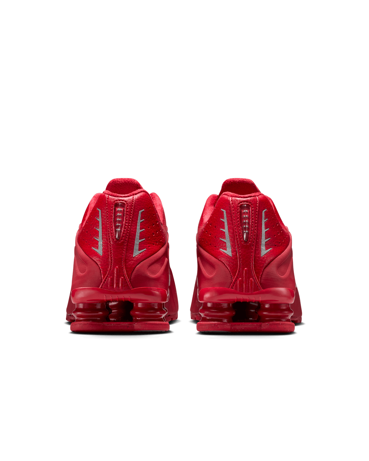 Shox R4 Rouge Intégral – Design Iconique