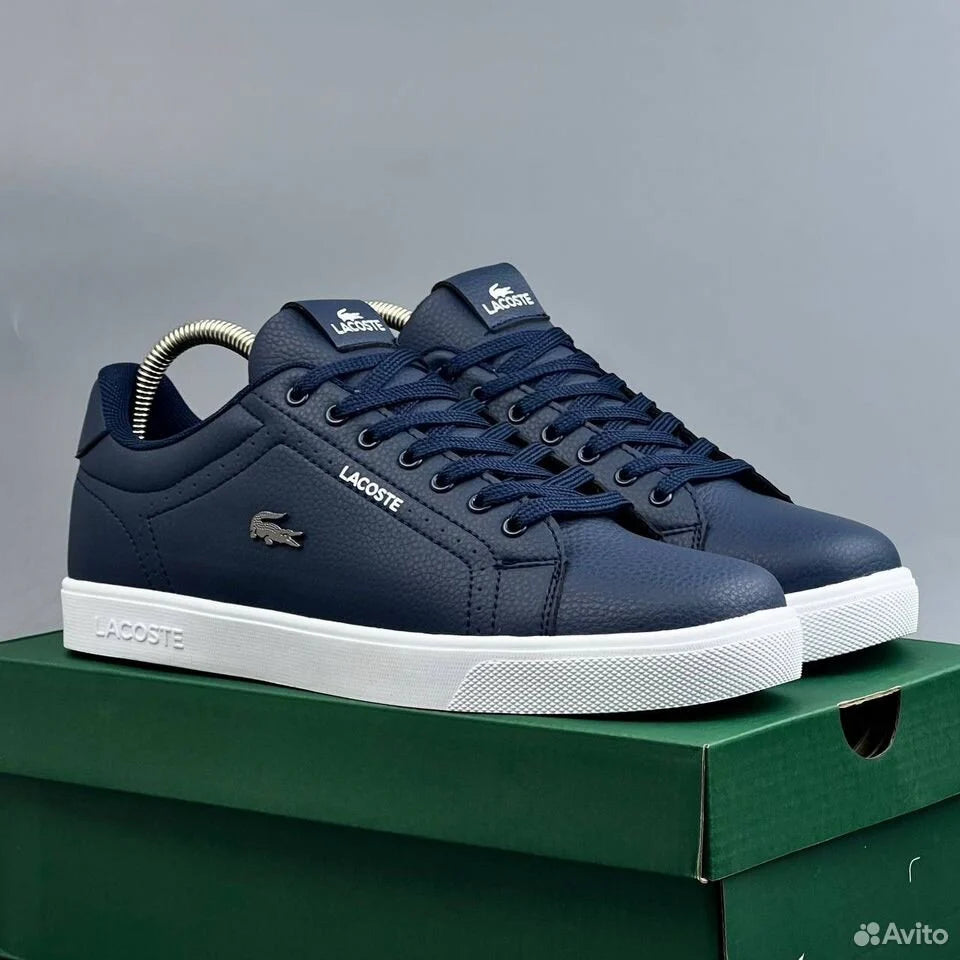 Lacoste Carnaby Pro Navy – Sneaker Élégante & Intemporelle