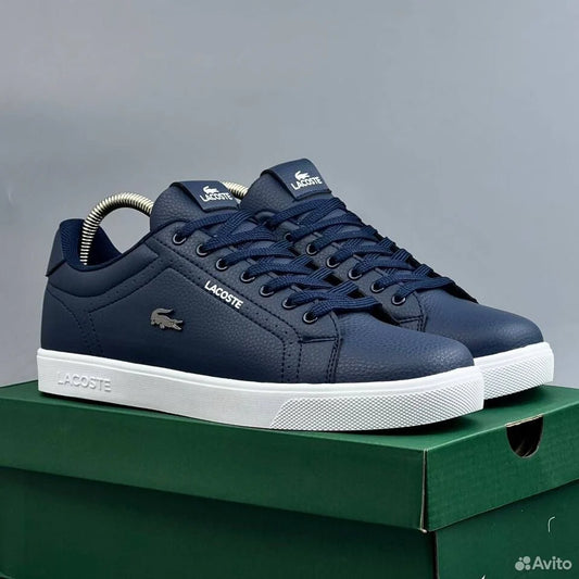 Lacoste Carnaby Pro Navy – Sneaker Élégante & Intemporelle