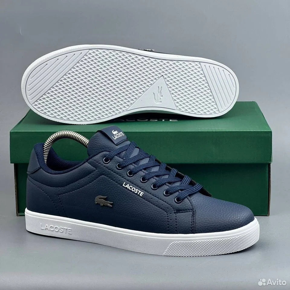 Lacoste Carnaby Pro Navy – Sneaker Élégante & Intemporelle