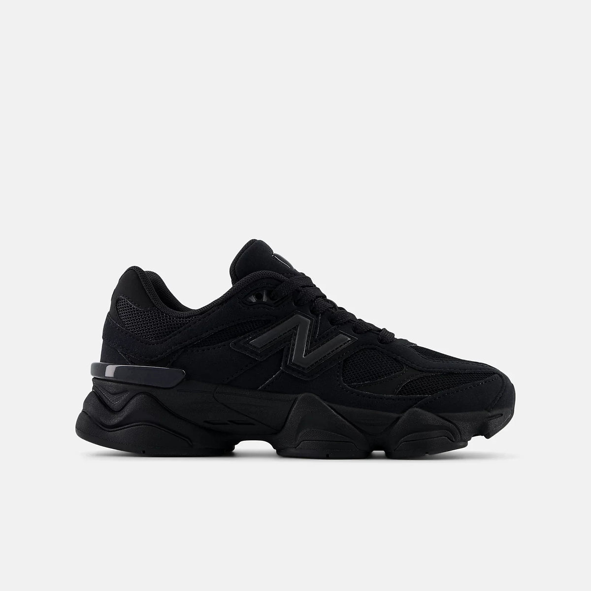 New Balance 9060 – Triple Black