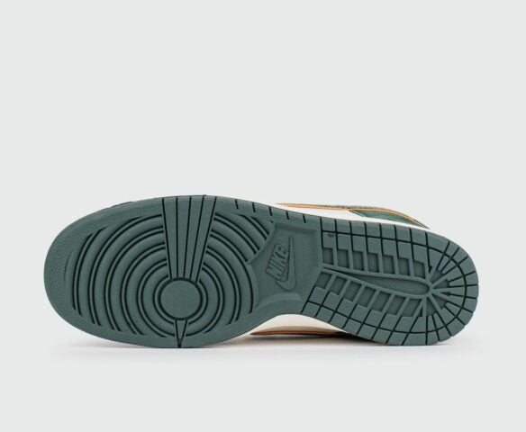Nike Dunk Low « Gorge Green & Safety Orange »