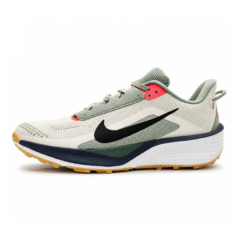 Nike Pegasus Trail 5 – Sail / Black / Green