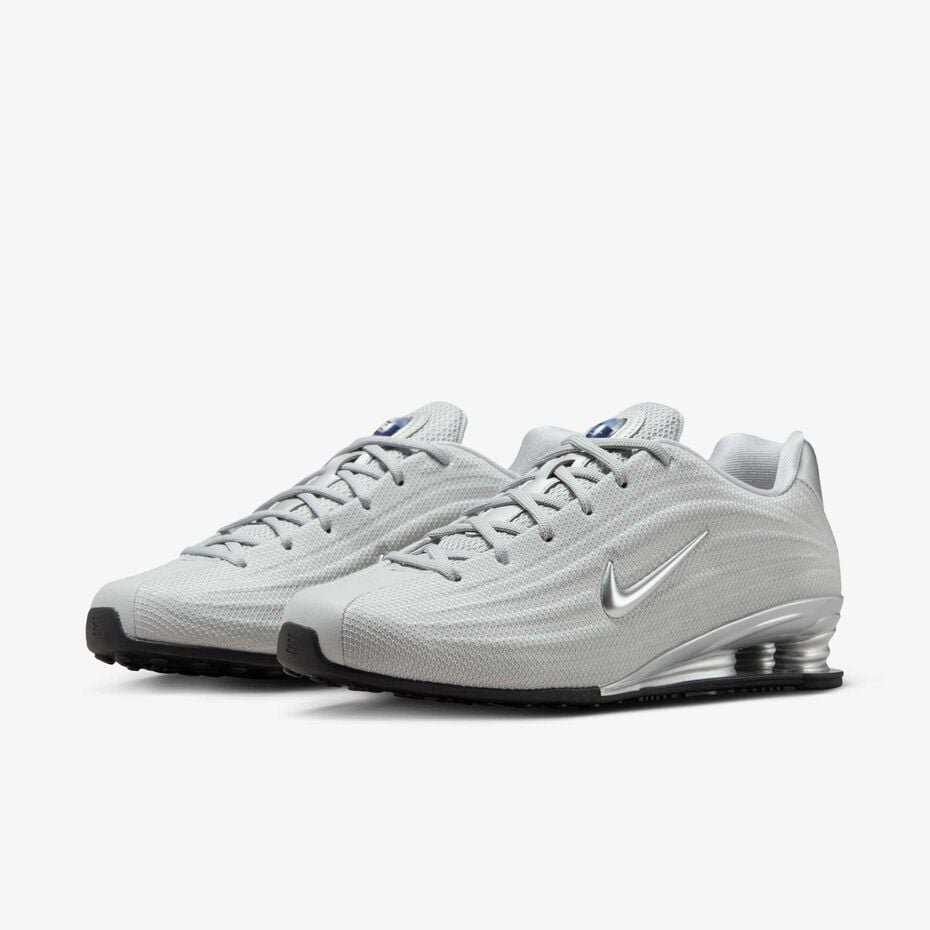 Nike Shox R4 Gris Argenté – Sneaker Premium