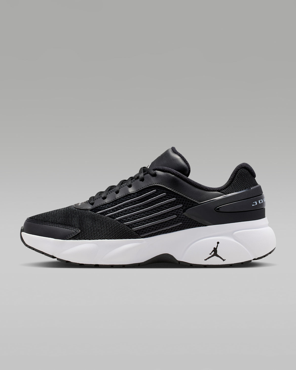 Jordan Trunner Flow – Noir & Blanc