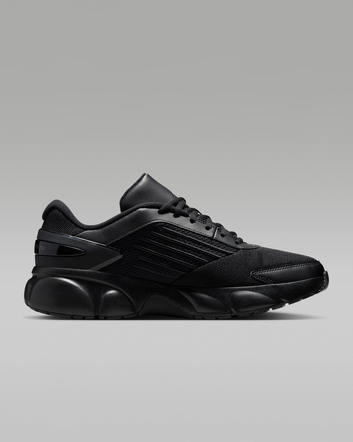 Jordan Trunner Flow « Triple Black »