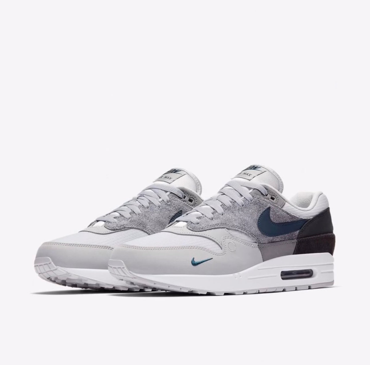 Nike Air Max 1 – Grey / Navy Blue